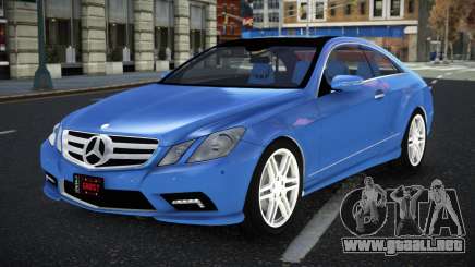 Mercedes-Benz E500 Petu para GTA 4