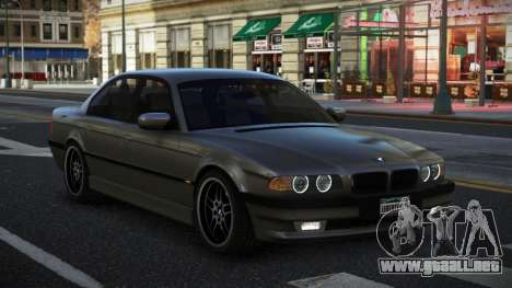 BMW 750i Musci para GTA 4