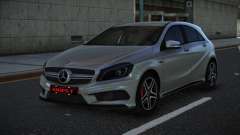 Mercedes-Benz A45 AMG Qulariza para GTA 4