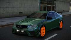 Mercedes-Benz C63 AMG Ryphe para GTA 4
