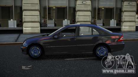 Mercedes-Benz C32 AMG Gudij para GTA 4