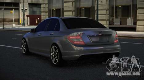 Mercedes-Benz C63 AMG Uros para GTA 4