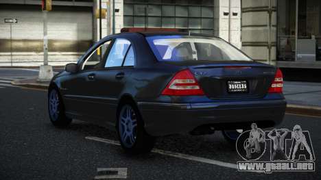 Mercedes-Benz C32 AMG Gudij para GTA 4