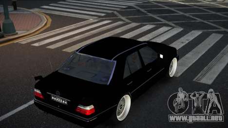 Mercedes-Benz E500 Bepu para GTA 4