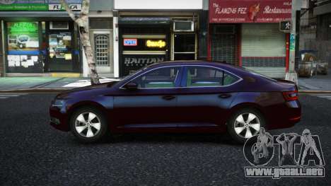 Skoda Superb Iriw para GTA 4