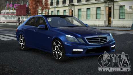 Mercedes-Benz E63 AMG Juovi para GTA 4