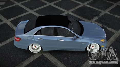 Mercedes-Benz E63 AMG Oyep para GTA 4