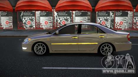 Toyota Camry Saxyofeme para GTA 4