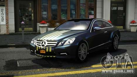 Mercedes-Benz E500 Stinre S11 para GTA 4
