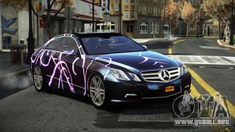 Mercedes-Benz E500 Stinre S9 para GTA 4