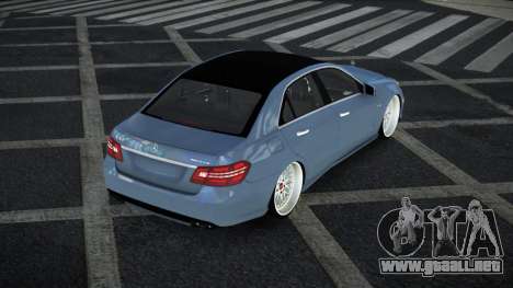 Mercedes-Benz E63 AMG Oyep para GTA 4