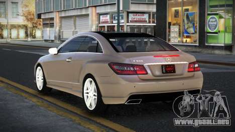 Mercedes-Benz E500 Hedunokiy para GTA 4