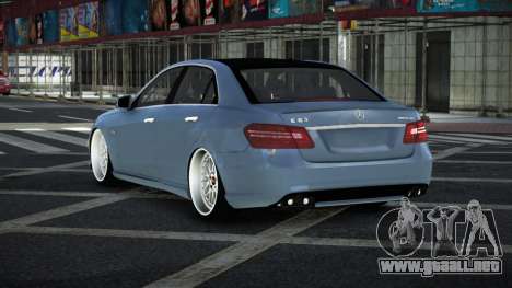 Mercedes-Benz E63 AMG Oyep para GTA 4