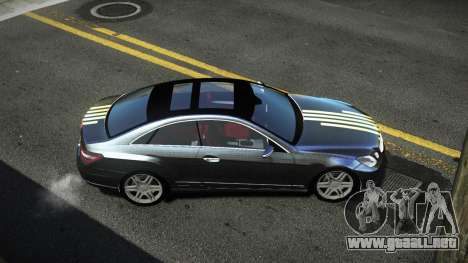 Mercedes-Benz E500 Stinre S11 para GTA 4