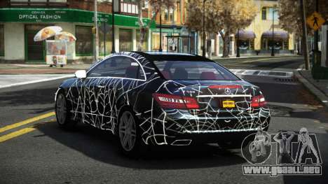 Mercedes-Benz E500 Stinre S5 para GTA 4