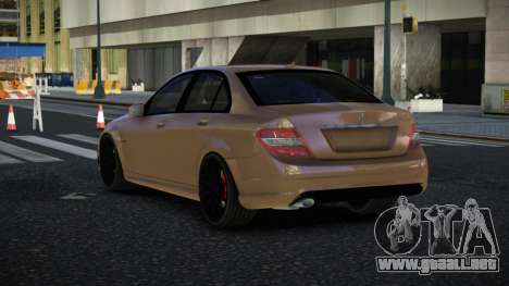 Mercedes-Benz C180 Pinoguv para GTA 4