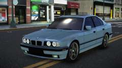 BMW M5 E34 Pojivev para GTA 4