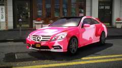 Mercedes-Benz E500 Stinre S4 para GTA 4