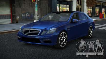Mercedes-Benz E63 AMG Juovi para GTA 4